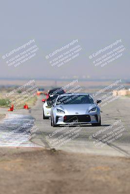 media/Sep-20-2025-Extreme Speed (Sat) [[1fcc23683c]]/Orange (Mid Intermediate)/Session 2 (Sunrise)/